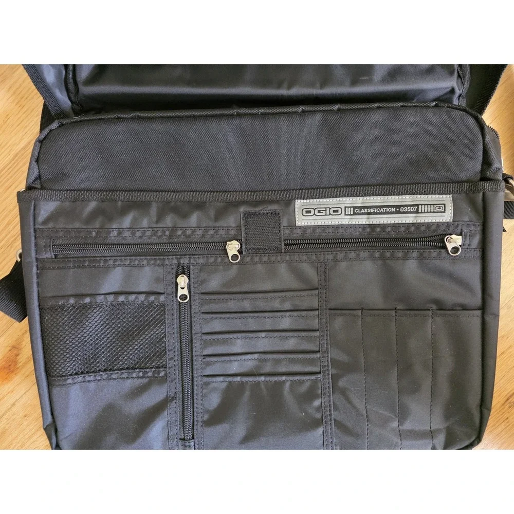 OGIO Jack Pack Messenger Bag Black Hootie & The Blowfish Group Therapy Tour Band